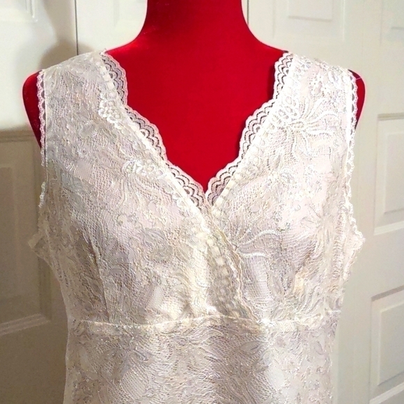 𝅺Josephine Chaus Lace Sleeveless Top Size 12 - Picture 2 of 13